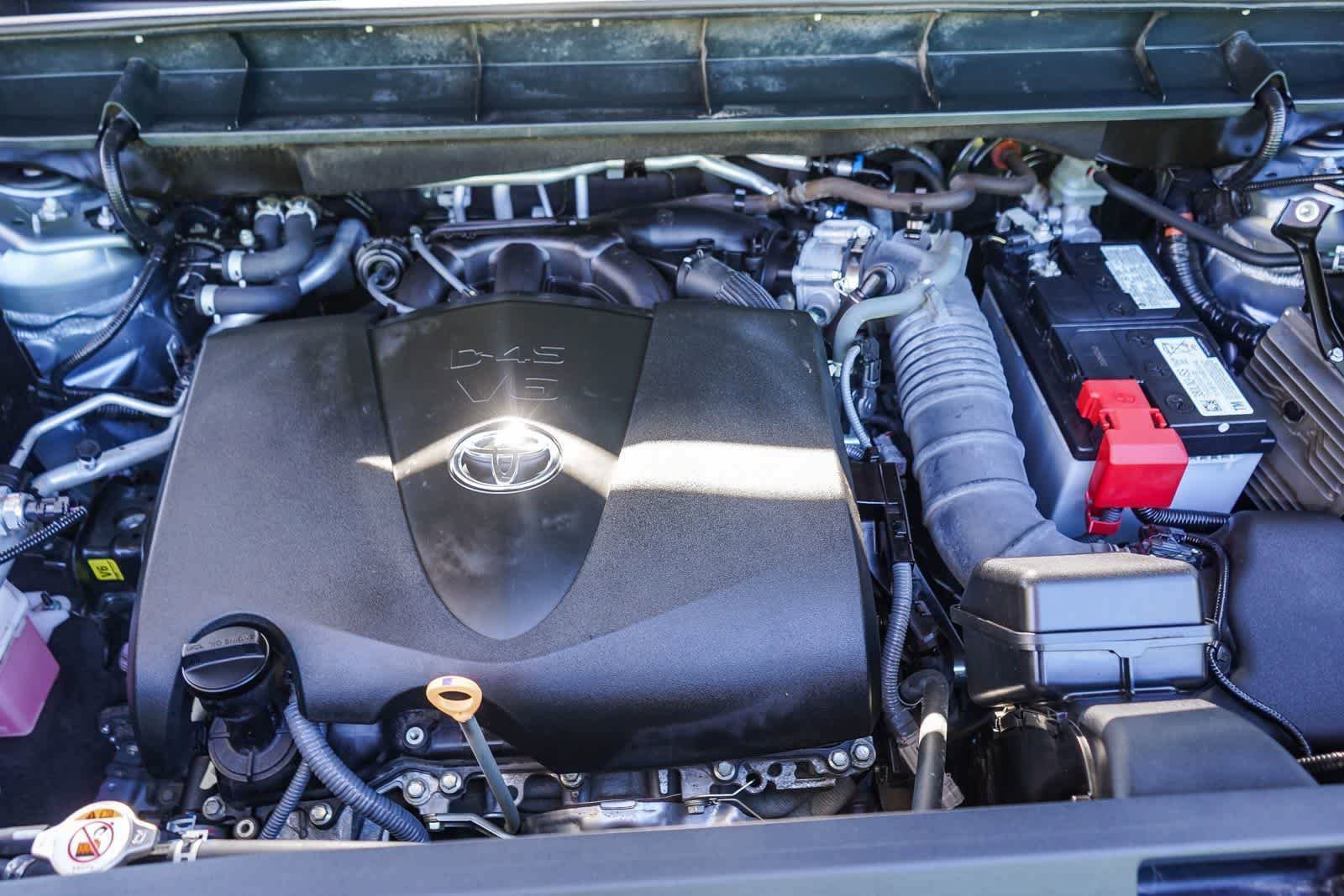 Used 2021 Toyota Highlander LE AWD/4WD image 27