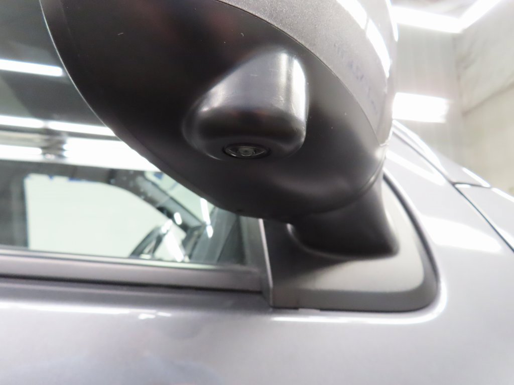 Used 2023 Nissan Frontier PRO-4X image 47