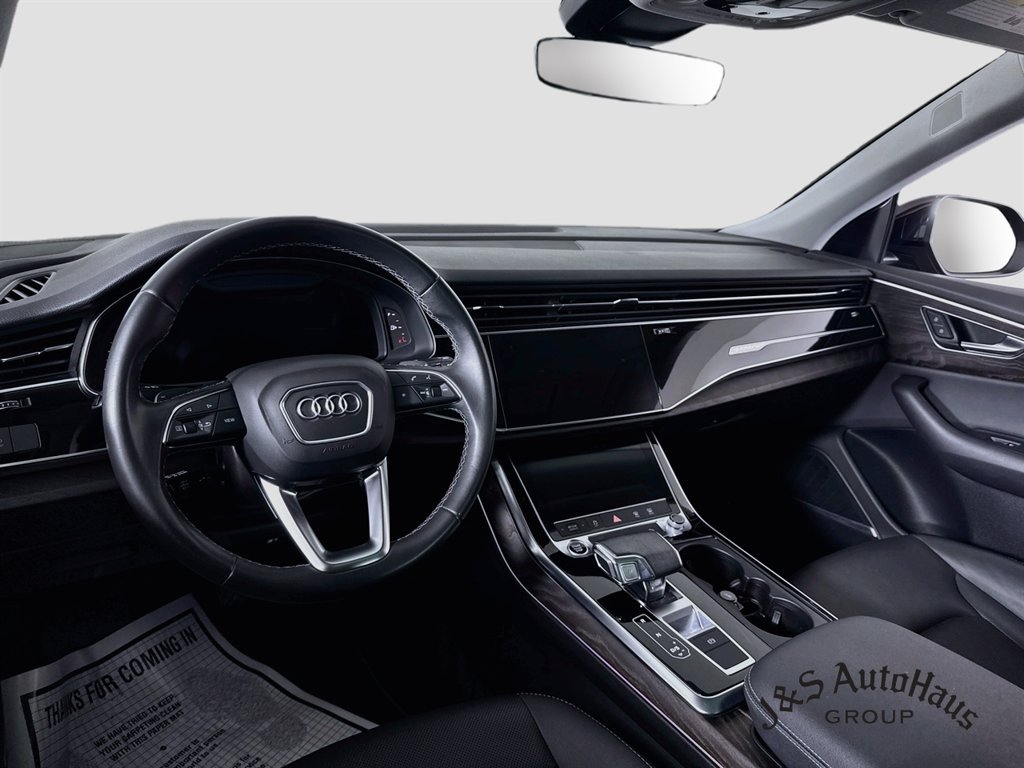 Used 2022 Audi Q8 Premium Plus w/ Premium Plus Package AWD/4WD image 30