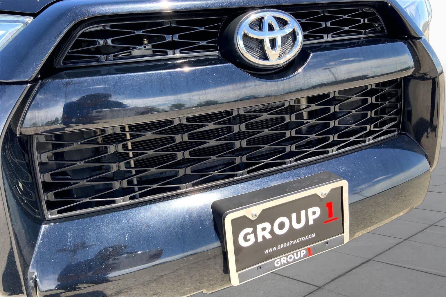 Used 2019 Toyota 4Runner SR5 RWD image 29
