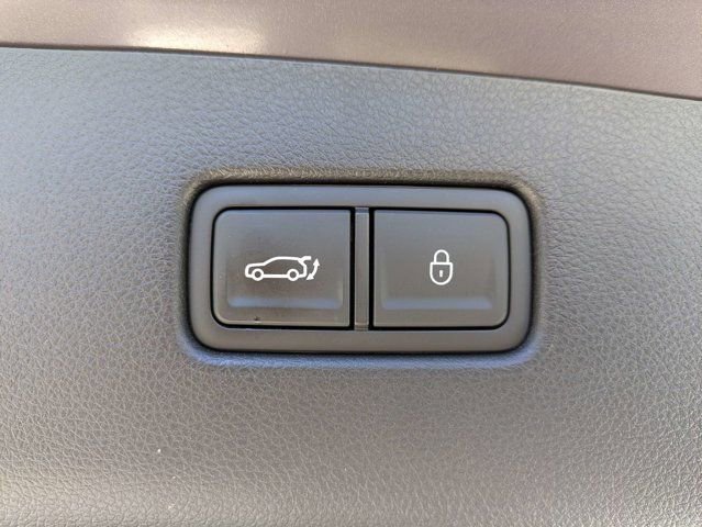 Used 2023 Genesis GV70 2.5T w/ Advanced Package AWD/4WD image 13