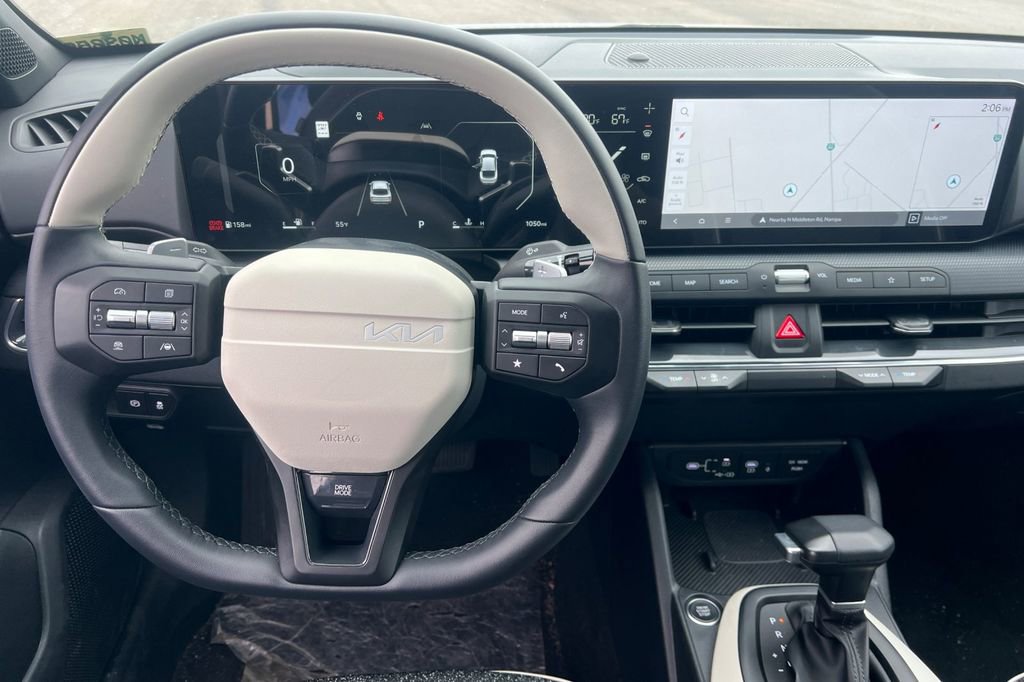 Used 2025 Kia K4 GT-Line image 11