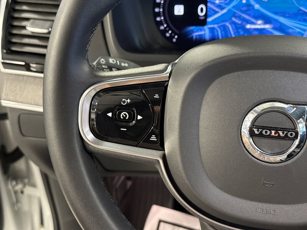 Certified 2024 Volvo XC90 B6 Ultimate w/ Lounge Package AWD/4WD image 12