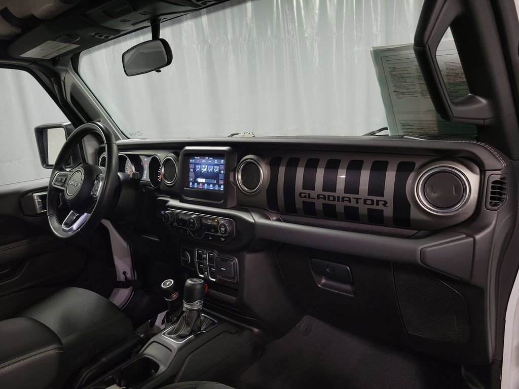 Used 2021 Jeep Gladiator Overland w/ Trailer Tow Package image 26