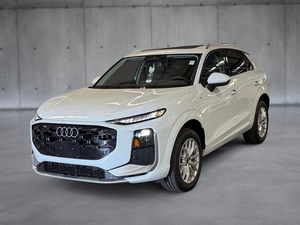 New 2026 Audi Q3 quattro 2.0T AWD/4WD image 1