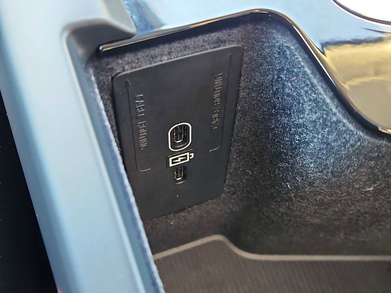 Used 2024 Volvo XC60 B5 Plus image 18