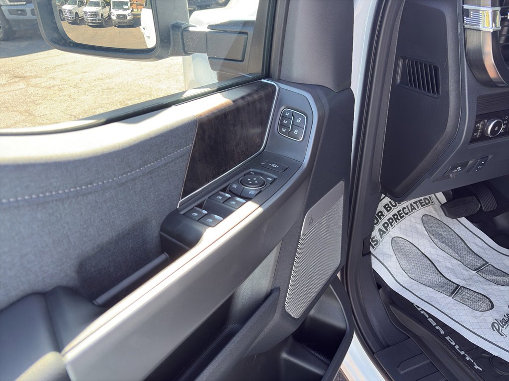 New 2026 Ford F350 Lariat AWD/4WD image 12