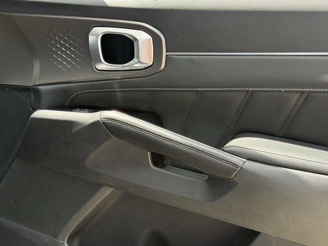 Used 2022 Kia Sorento SX image 28