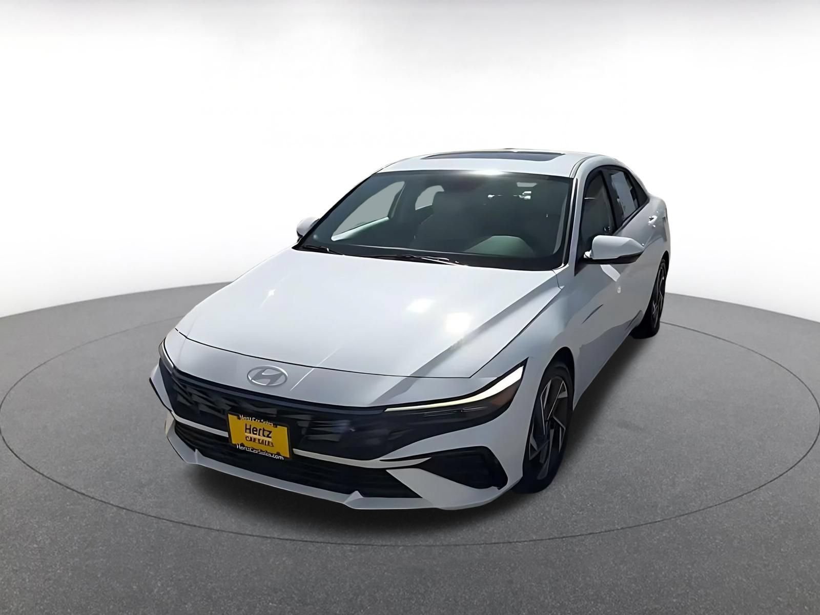 Used 2025 Hyundai Elantra Limited FWD image 6