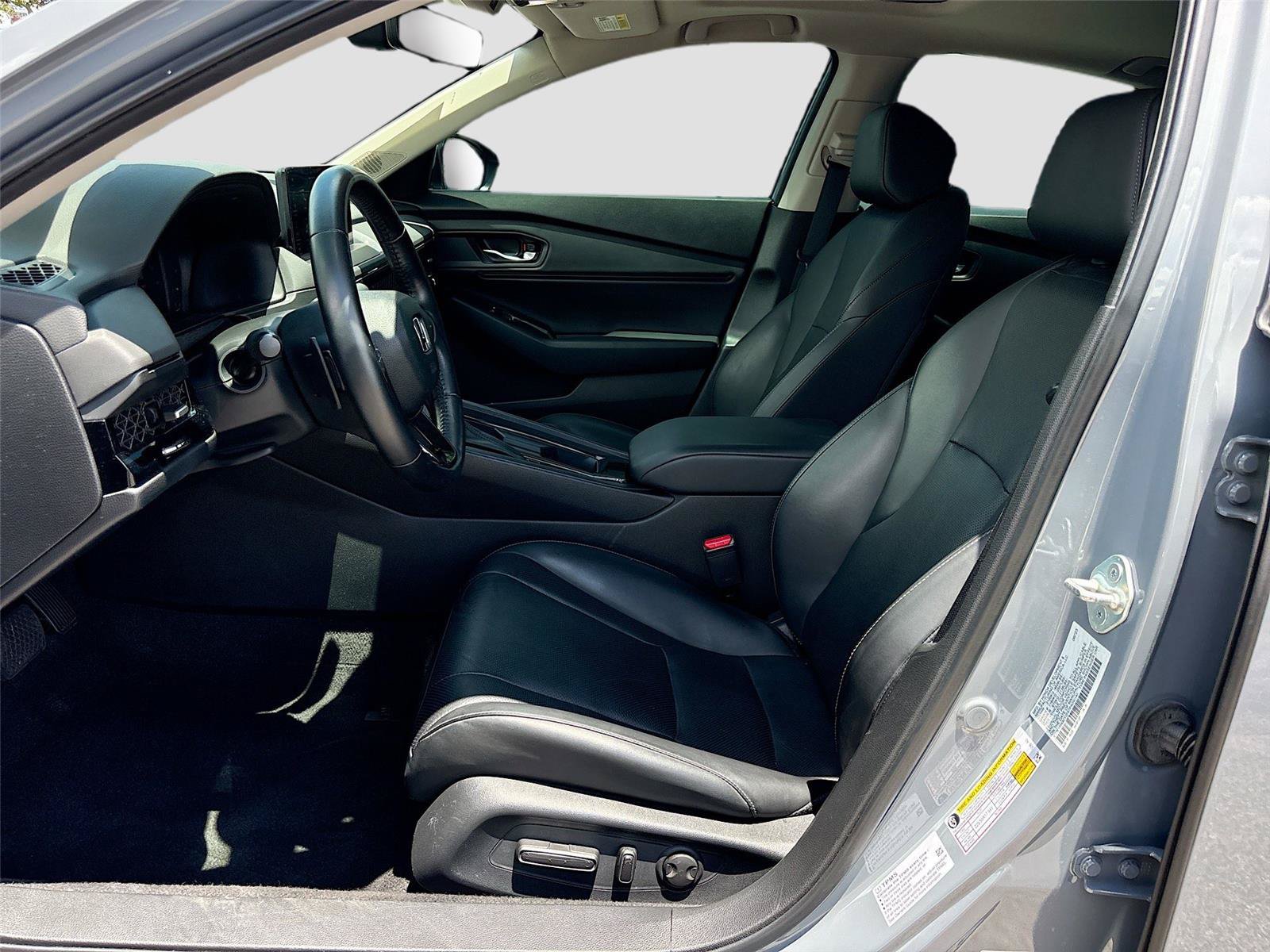 Used 2023 Honda Accord EX-L image 23