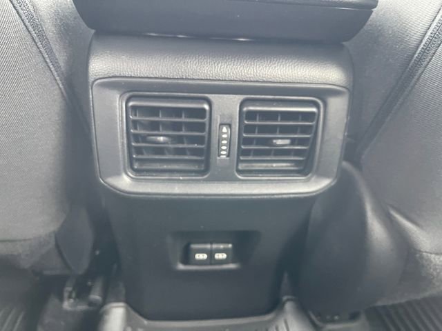 Used 2022 Toyota RAV4 XLE image 18