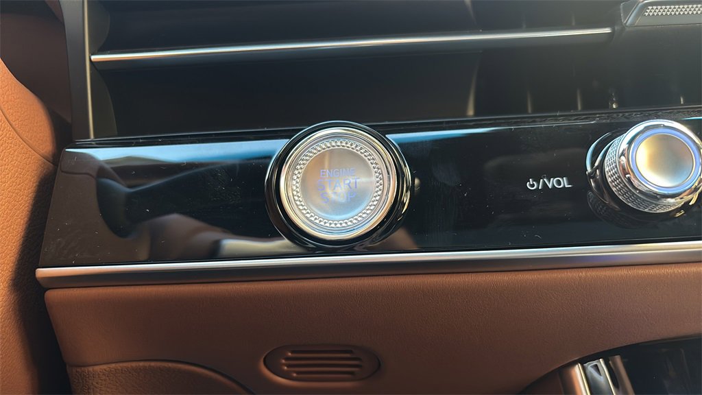 New 2026 Genesis GV70 2.5T Advanced image 25