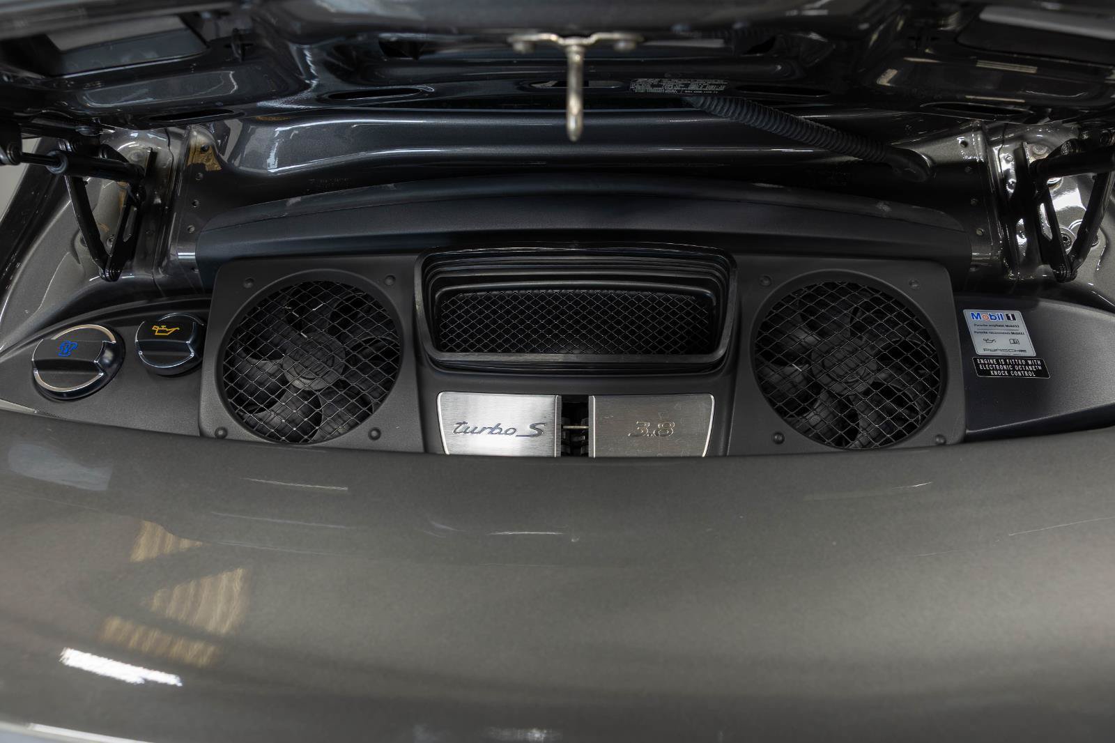 Used 2015 Porsche 911 Turbo S AWD/4WD image 55