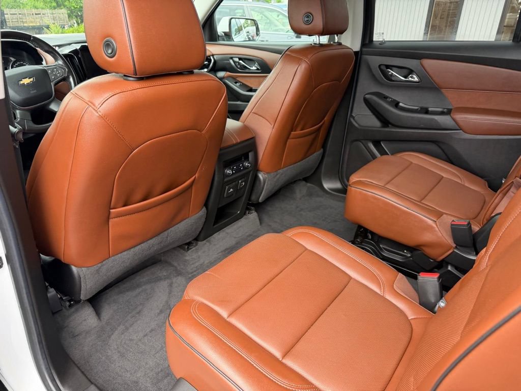 Used 2019 Chevrolet Traverse High Country AWD/4WD image 16