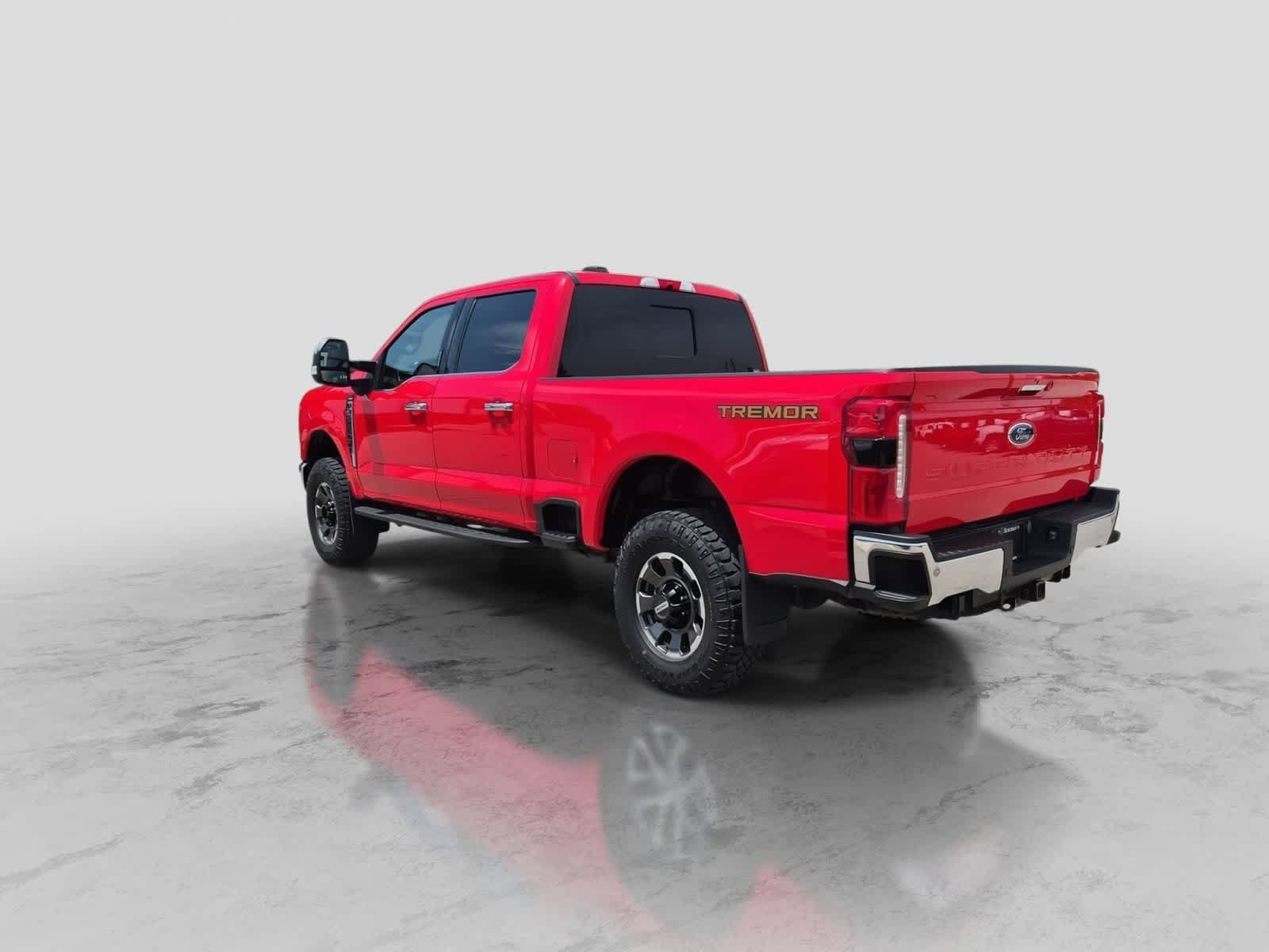 Used 2023 Ford F350 Lariat w/ Lariat Ultimate Package AWD/4WD image 6