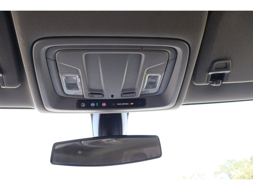 Used 2021 Chevrolet Silverado 1500 RST AWD/4WD image 35