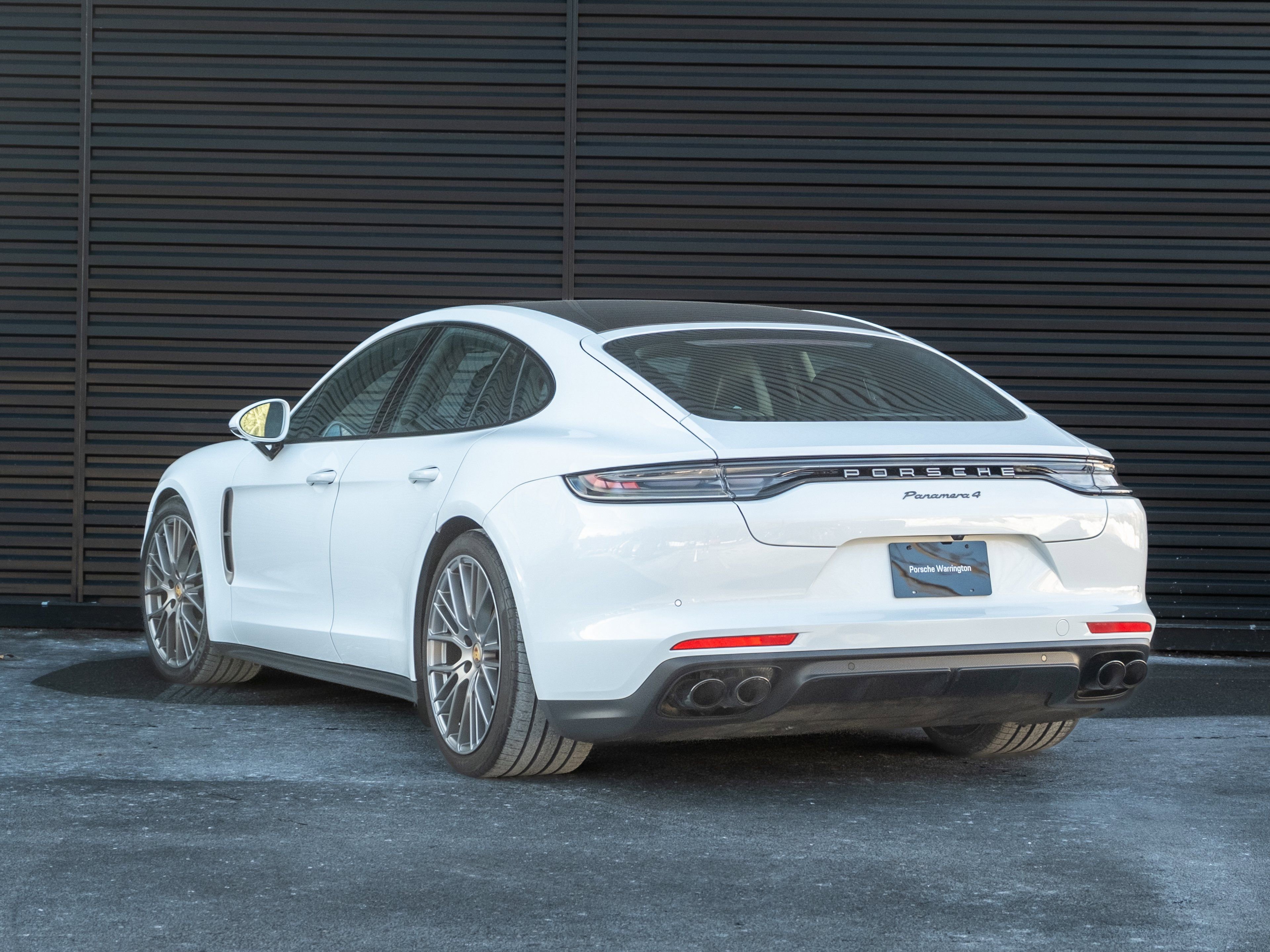 Certified 2023 Porsche Panamera 4 Platinum Edition AWD/4WD image 3