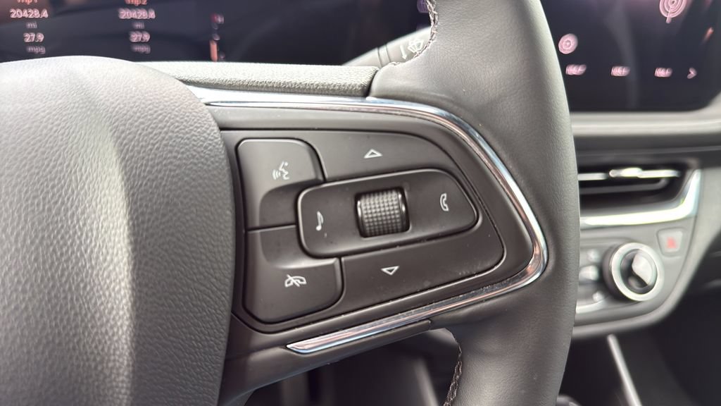 Used 2025 Buick Envista Preferred w/ Convenience I Package FWD image 17