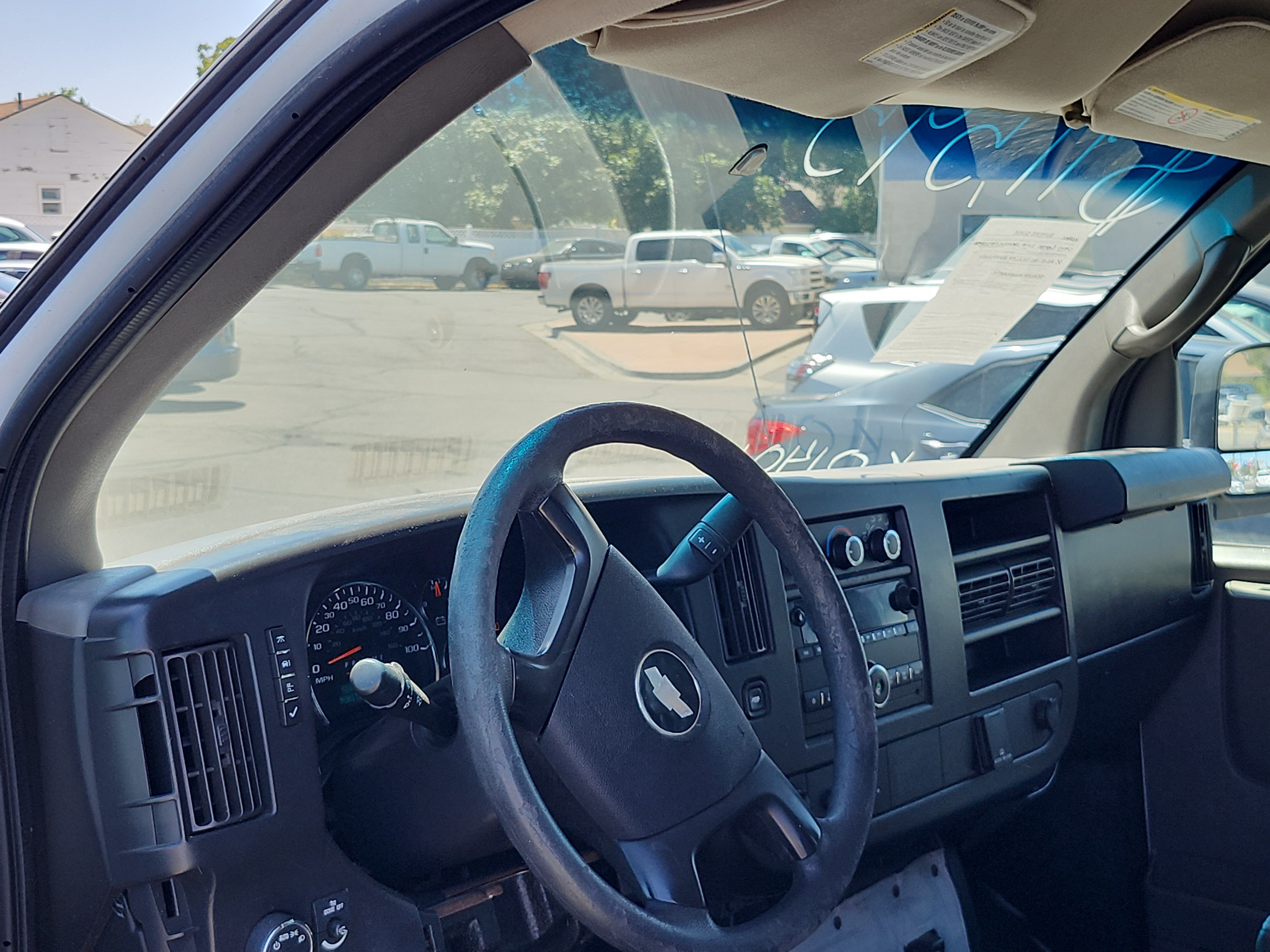 Used 2015 Chevrolet Express 3500 Extended RWD image 11