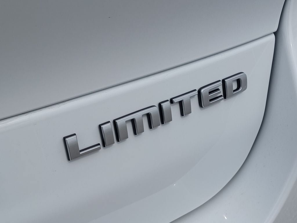 New 2026 Jeep Grand Cherokee L Limited AWD/4WD image 32