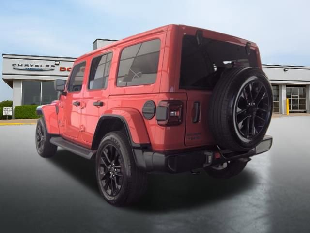 Used 2025 Jeep Wrangler Unlimited Sahara AWD/4WD image 6