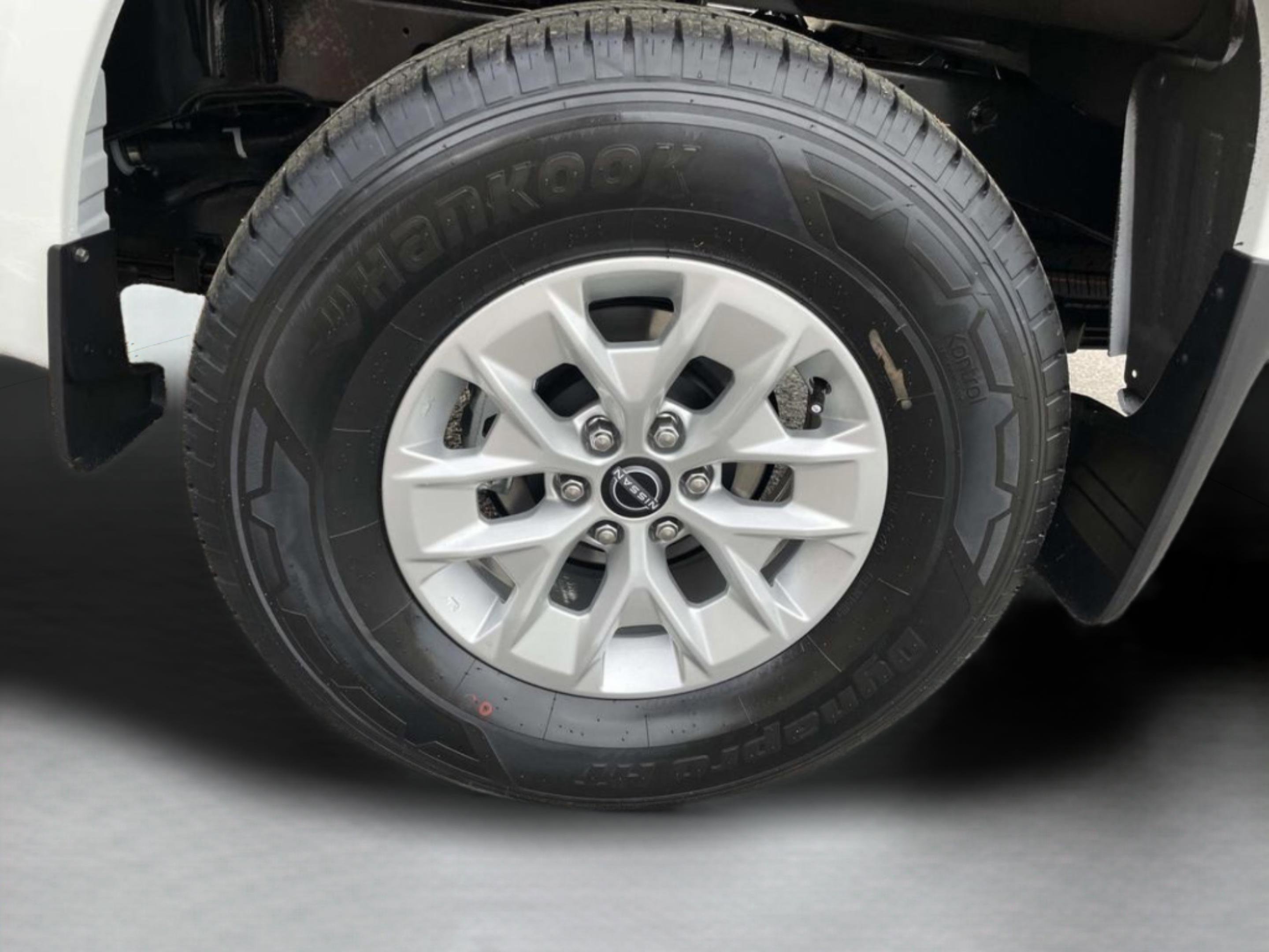 New 2026 Nissan Frontier S image 13