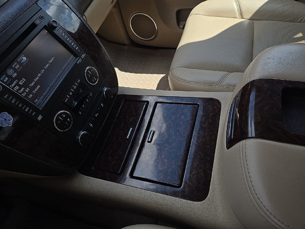 Used 2014 GMC Yukon Denali AWD/4WD image 20