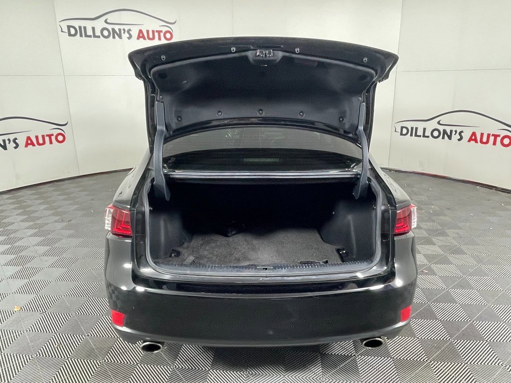 Used 2016 Lexus IS 300 AWD image 6
