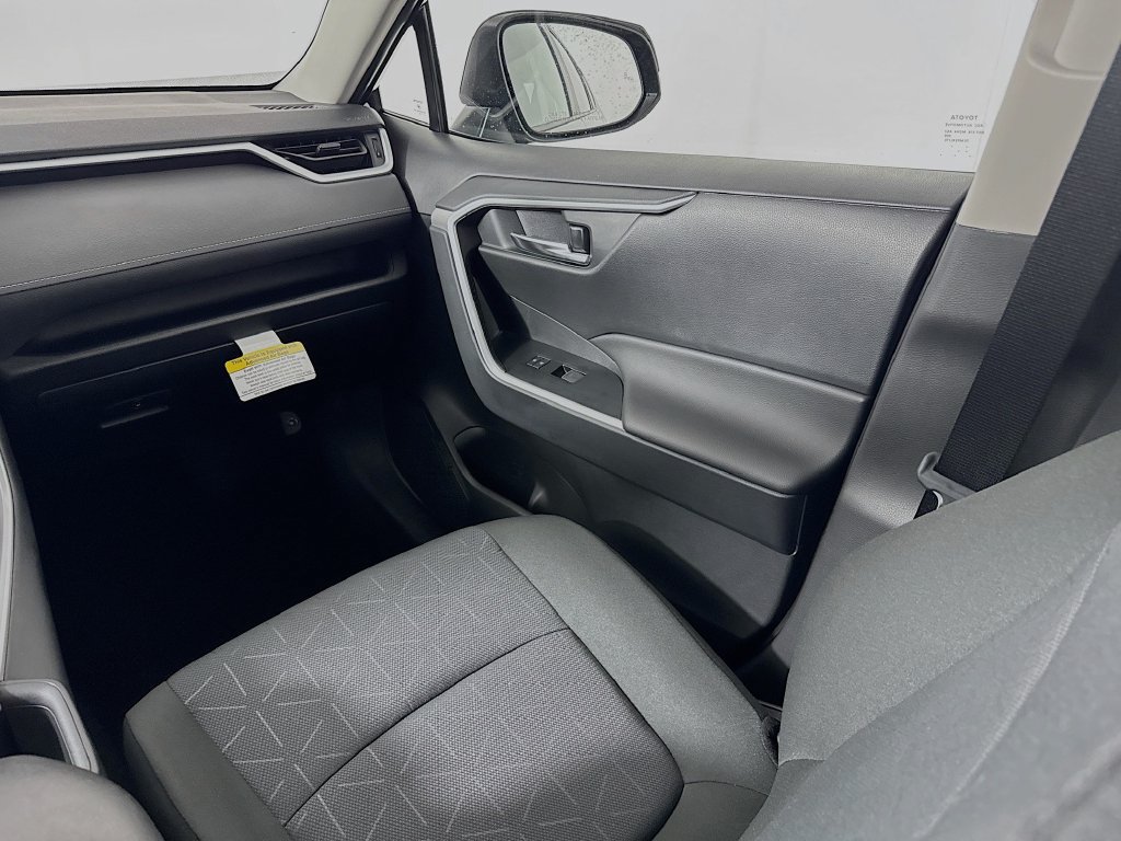 New 2025 Toyota RAV4 XLE w/ Convenience Package AWD/4WD image 23