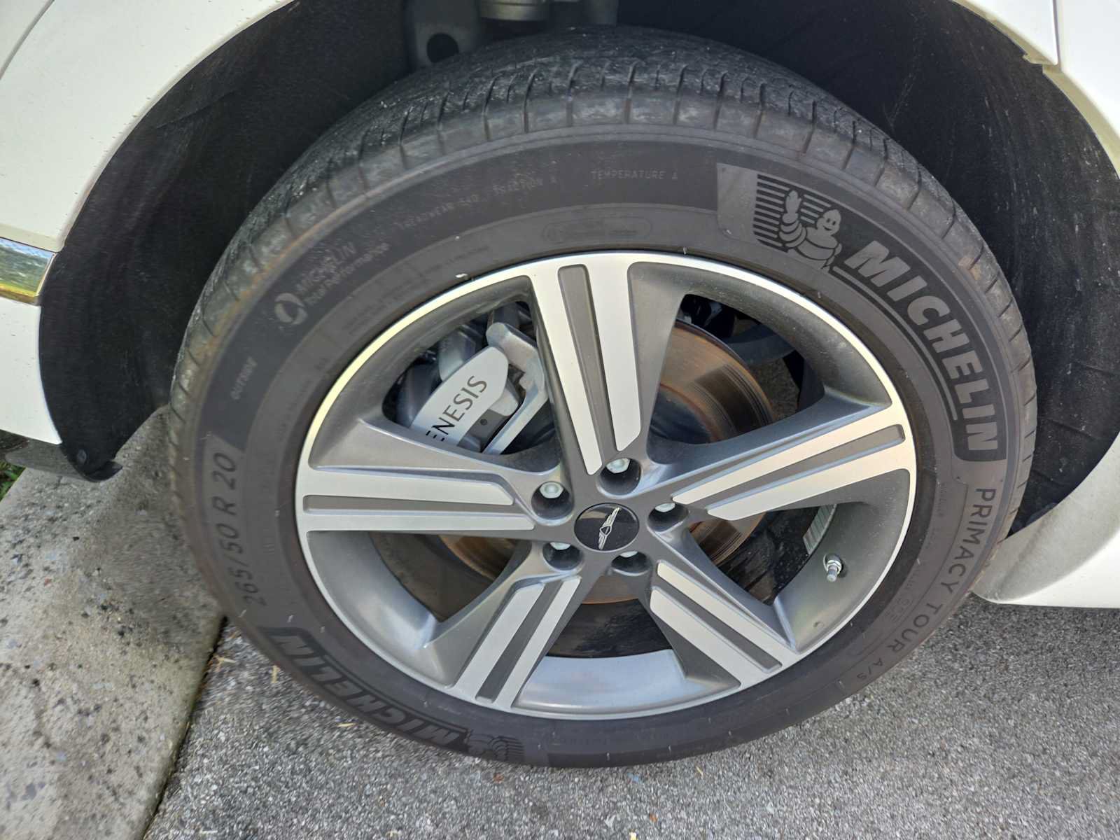 Used 2025 Genesis GV80 3.5T AWD/4WD image 4