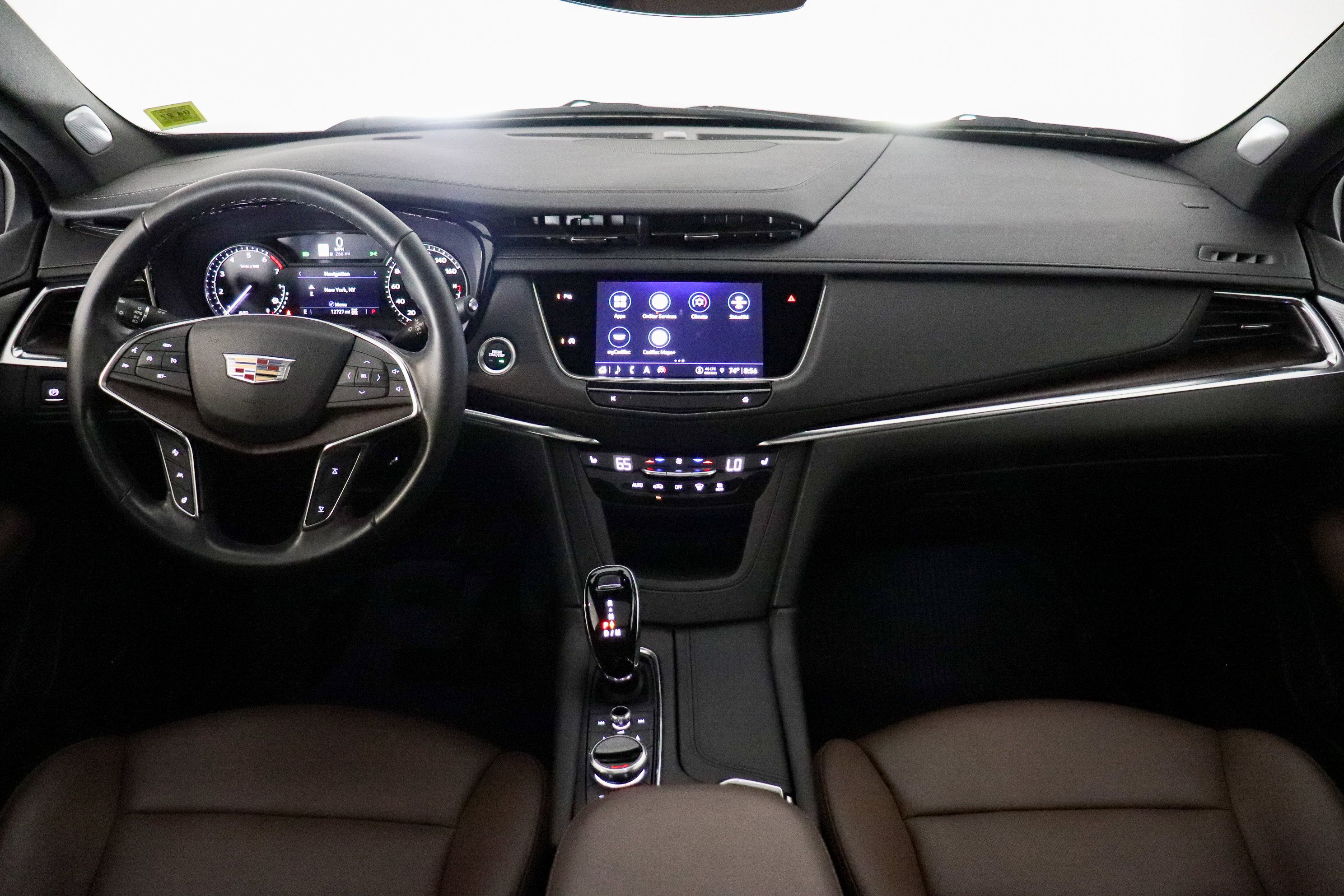 Used 2023 Cadillac XT5 Premium Luxury w/ LPO, Floor Liner Package AWD/4WD image 30