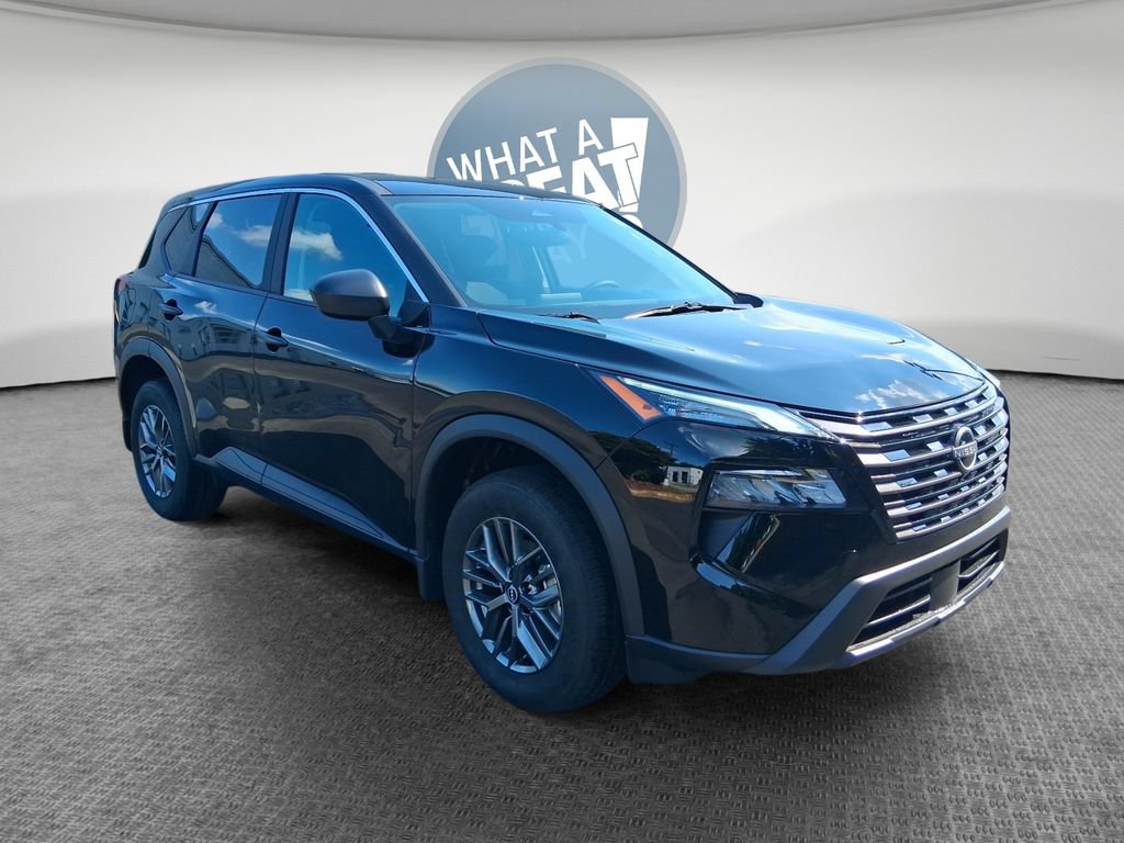 Used 2026 Nissan Rogue S FWD image 1