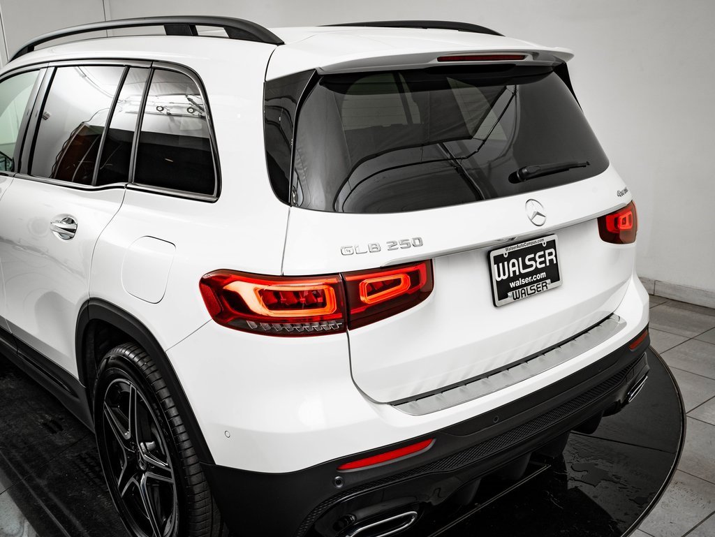 Certified 2023 Mercedes-Benz GLB 250 4MATIC image 18