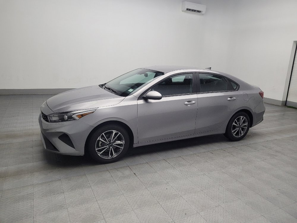 Used 2023 Kia Forte LXS image 2