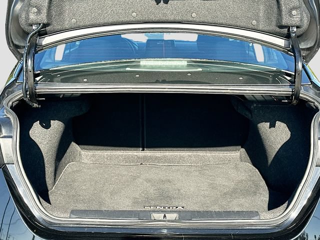 Used 2024 Nissan Sentra SV FWD image 23