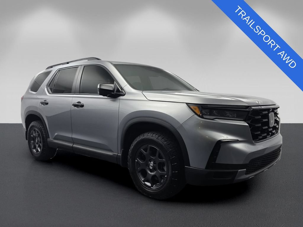 Used 2025 Honda Pilot TrailSport