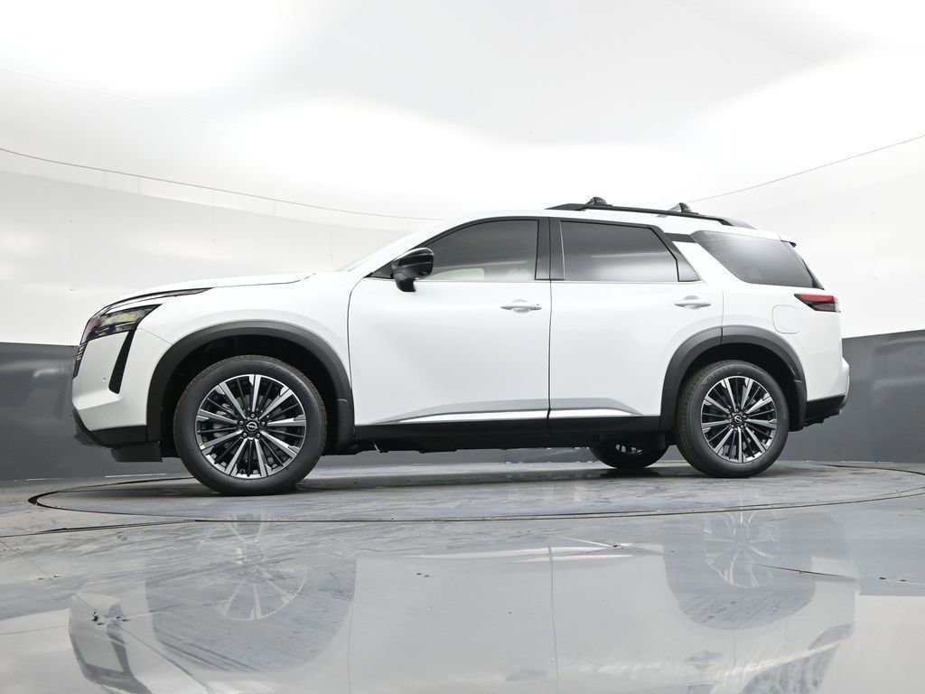New 2026 Nissan Pathfinder Platinum w/ Cargo Package FWD image 47