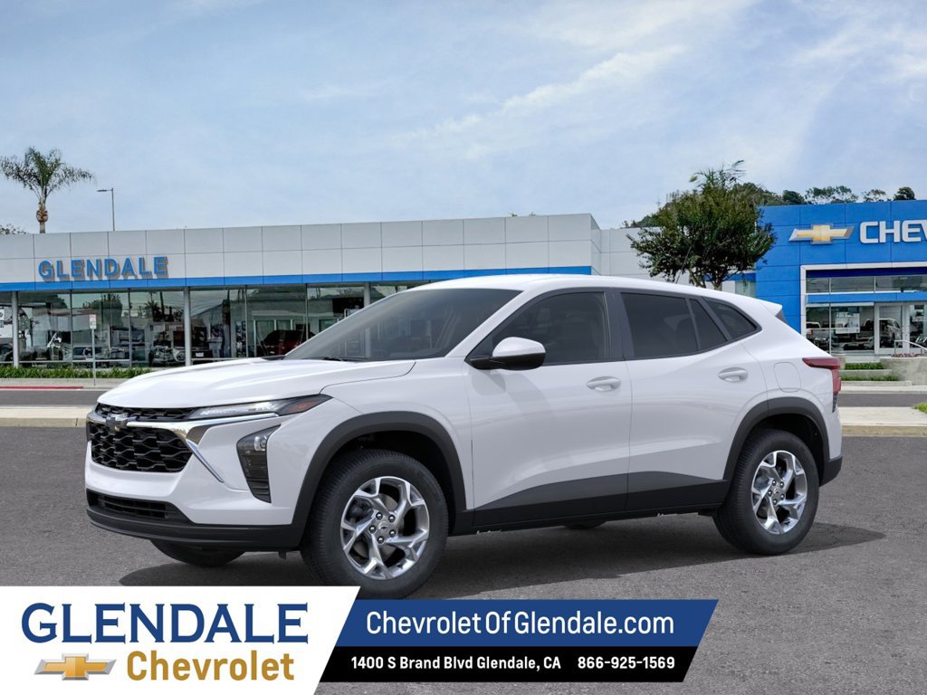 New 2026 Chevrolet Trax LS w/ LS Convenience Package FWD image 2
