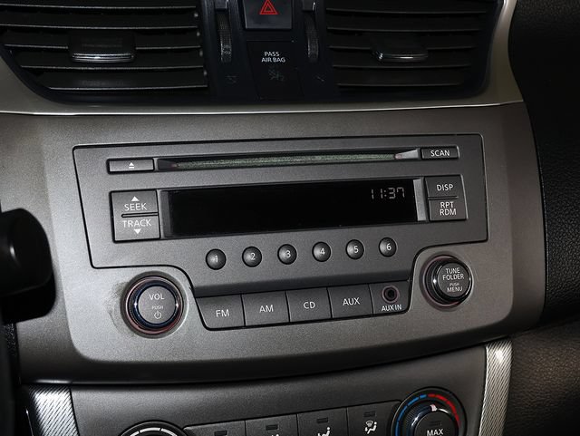 Used 2014 Nissan Sentra SR FWD image 17