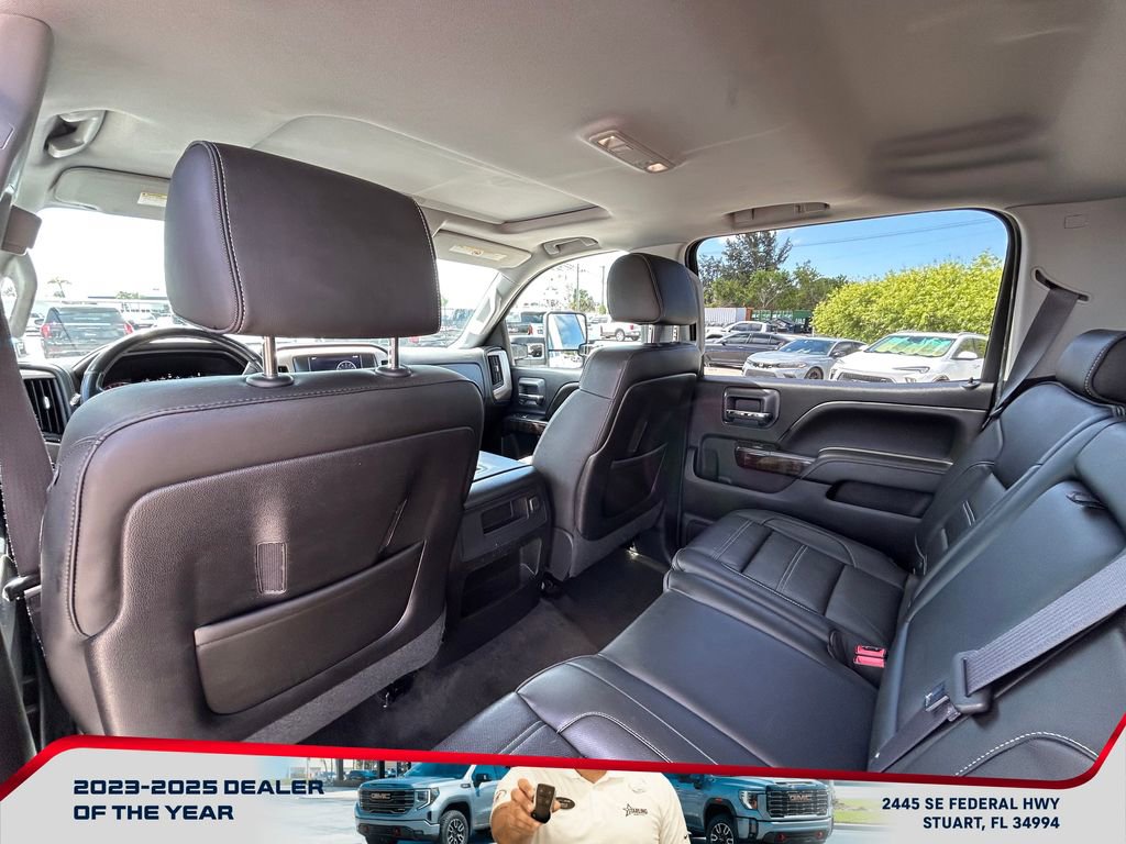 Used 2015 GMC Sierra 2500 Denali w/ Duramax Plus Package AWD/4WD image 12