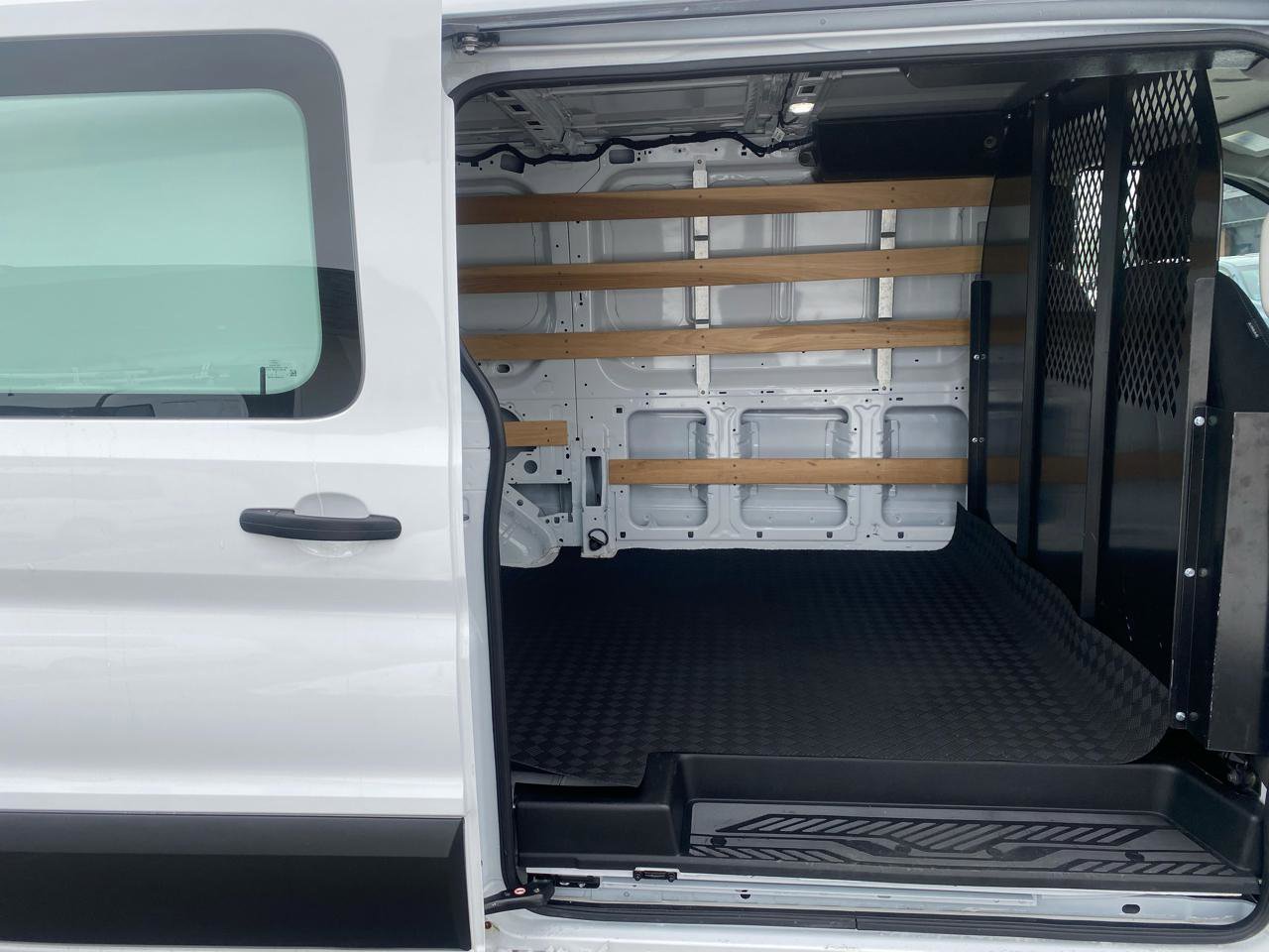 Used 2024 Ford Transit 250 Low Roof w/ Exterior Upgrade Package image 5