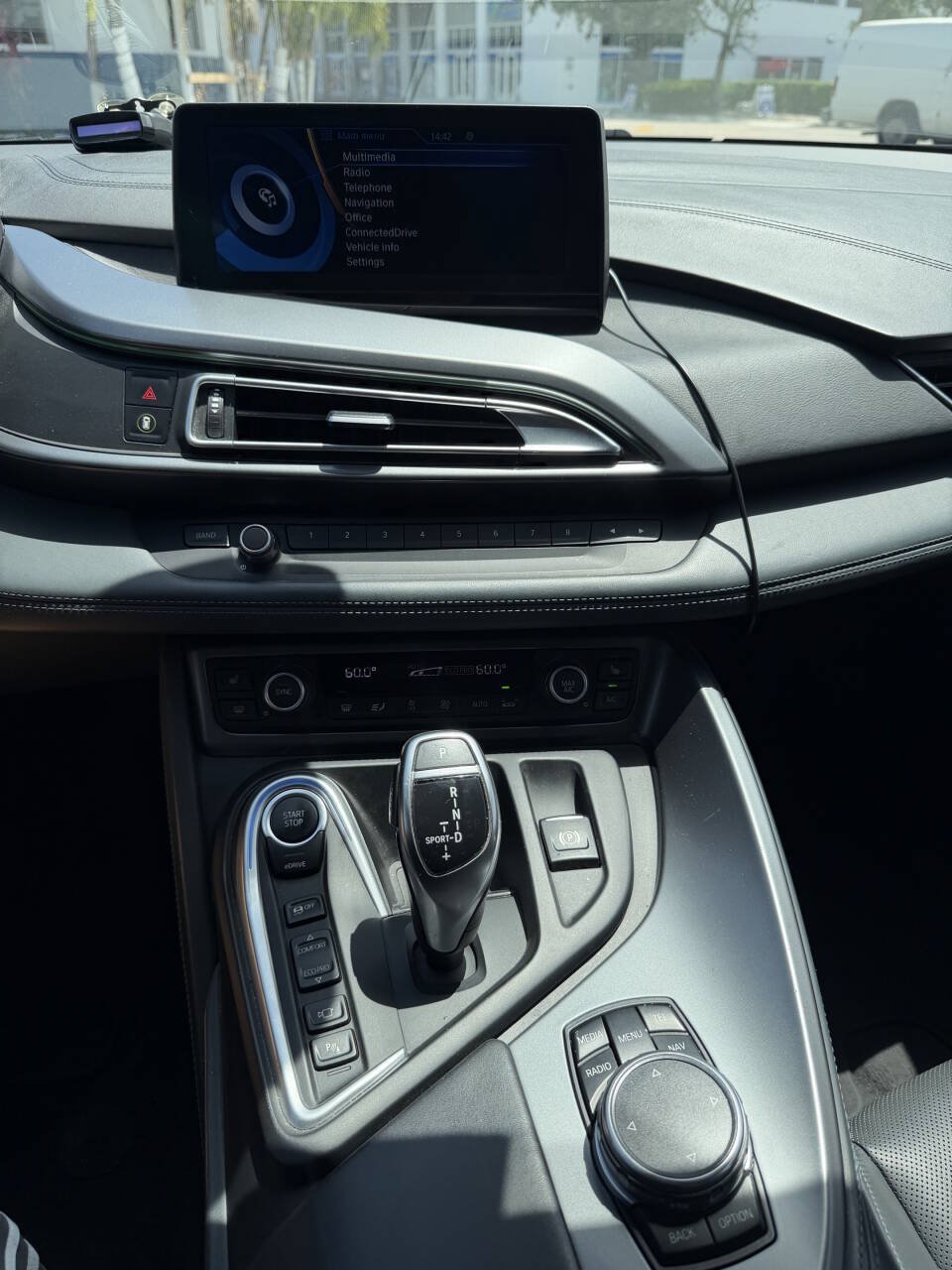 Used 2016 BMW i8 AWD/4WD image 27