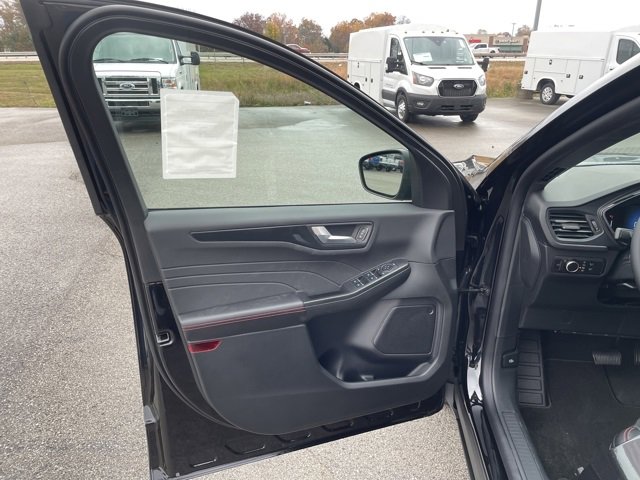 New 2026 Ford Escape ST-Line image 18