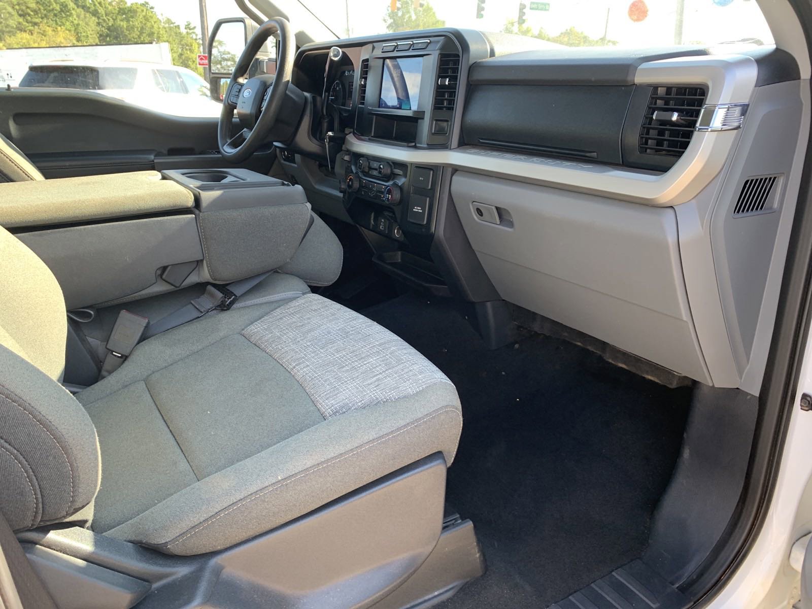 Used 2023 Ford F250 XLT image 41