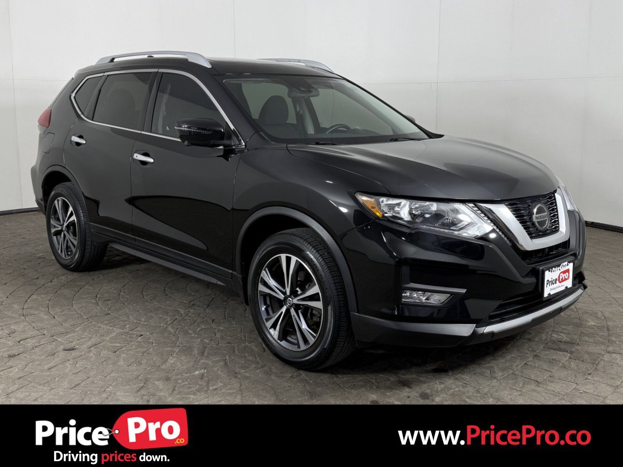 Used 2019 Nissan Rogue SV AWD/4WD image 1
