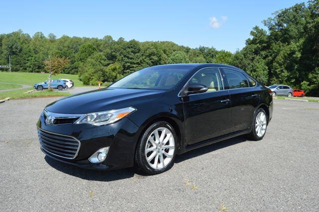 Used 2013 Toyota Avalon Limited FWD image 60