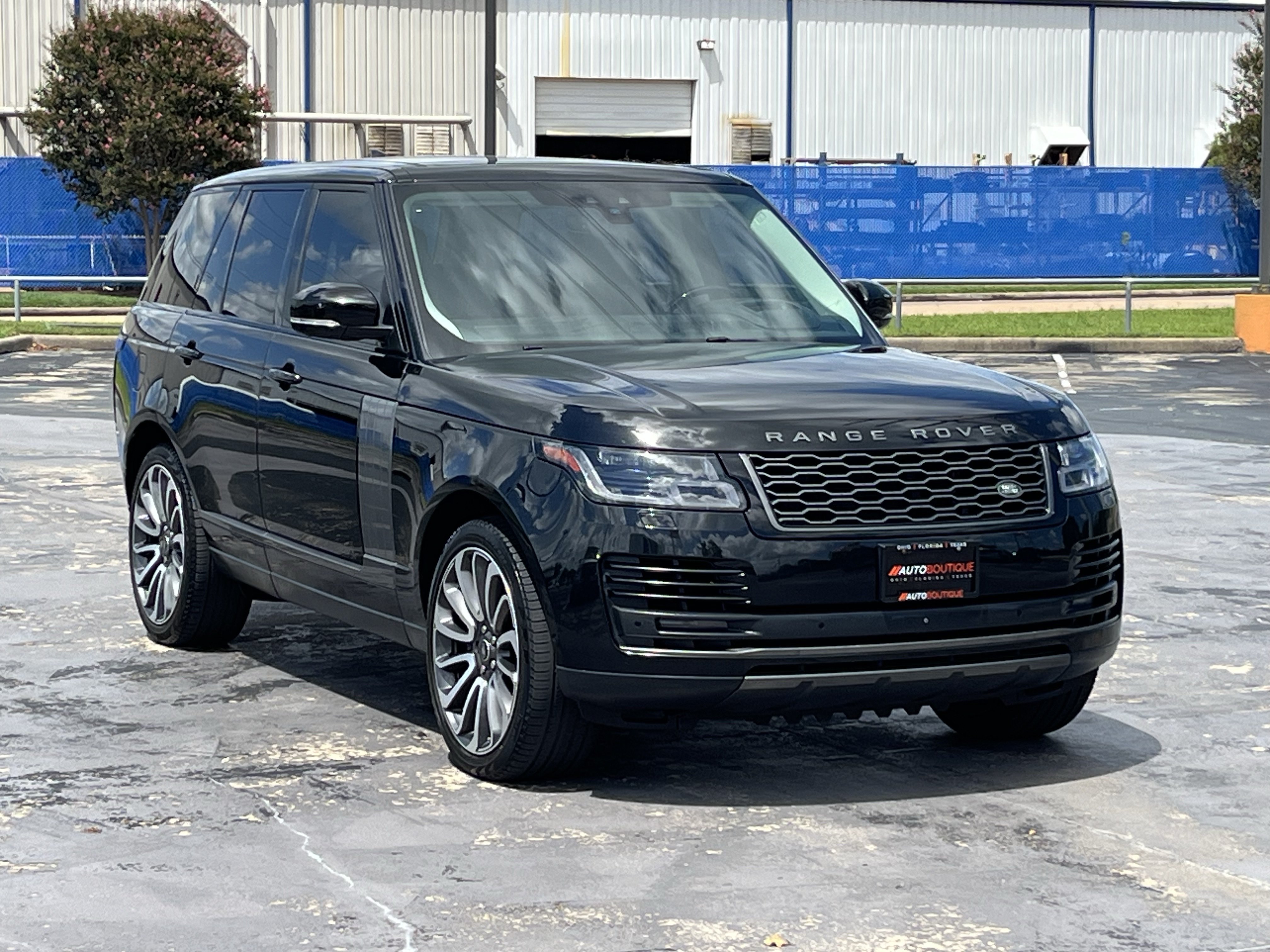 Used 2019 Land Rover Range Rover Supercharged AWD/4WD image 5