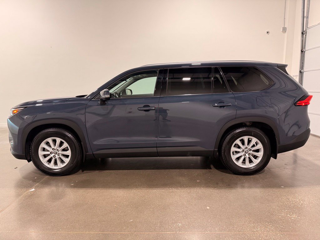 Used 2024 Toyota Grand Highlander AWD image 8