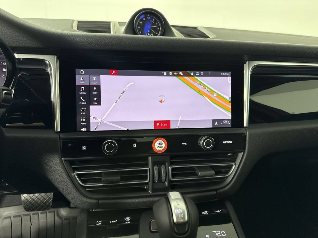 New 2026 Porsche Macan AWD/4WD image 26