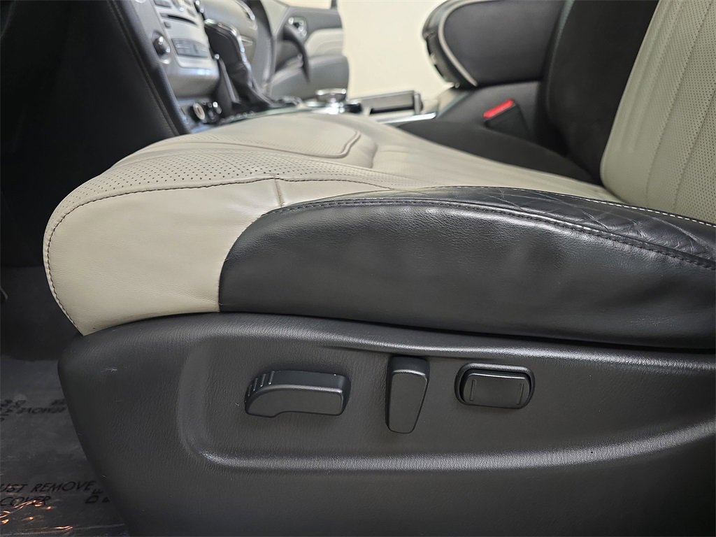 Used 2019 INFINITI QX80 Limited w/ All-Season Package image 32